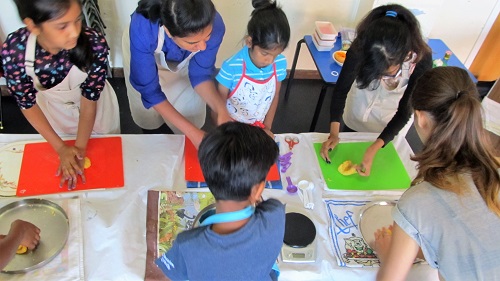 Secondary school cookery demo